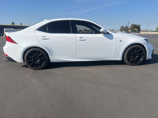 Eminent White Pearl 2019 Lexus IS 300 Base