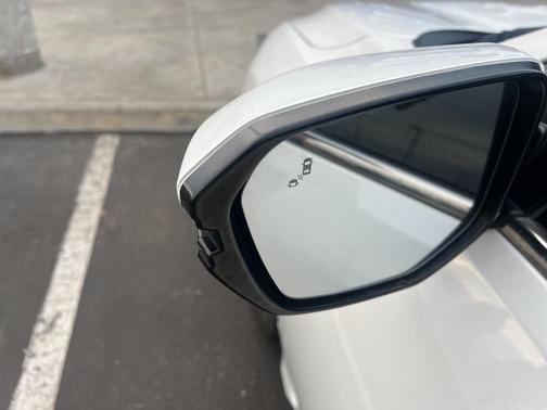 2021 Honda Insight Touring