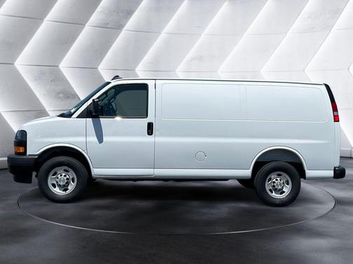 Summit White 2026 Chevrolet Express 2500 Work Van
