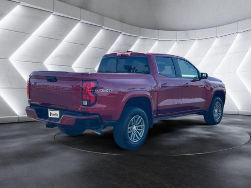 Radiant Red 2023 Chevrolet Colorado LT