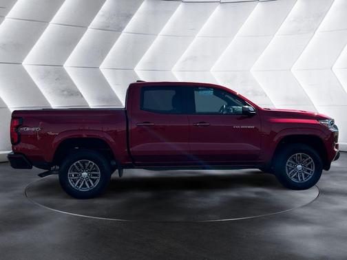 Radiant Red 2023 Chevrolet Colorado LT