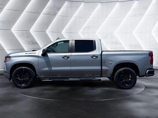 Sterling Gray Metallic 2023 Chevrolet Silverado 1500 Custom