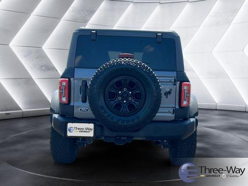 Carbonized Gray Metallic 2023 Ford Bronco Wildtrak