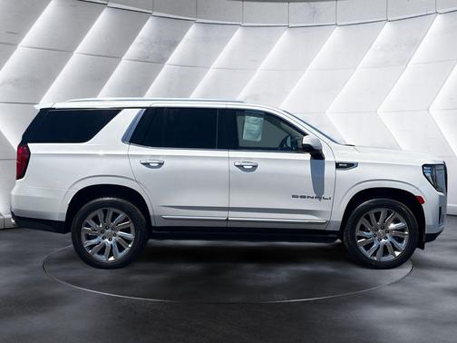 White Frost Tri-Coat 2021 GMC Yukon Denali