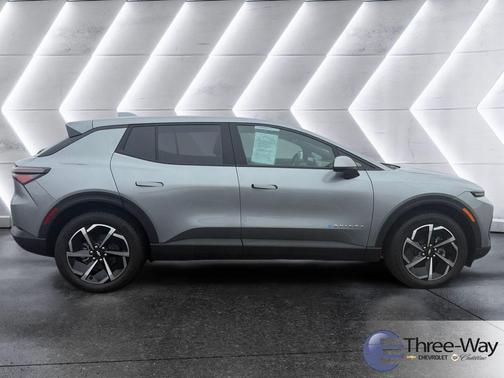 2025 Chevrolet Equinox EV LT