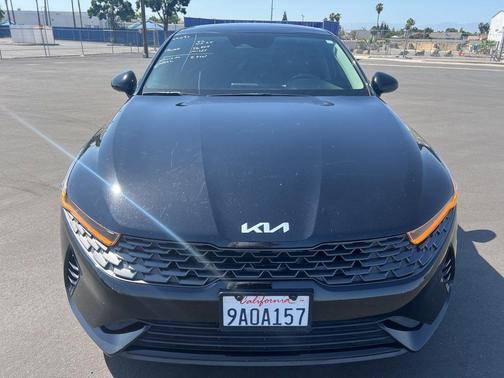 Ebony Black 2022 Kia K5 EX
