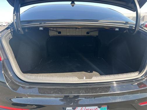 Ebony Black 2022 Kia K5 EX