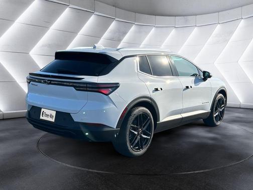 Summit White 2026 Chevrolet Equinox EV LT 2
