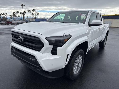 2024 Toyota Tacoma SR5