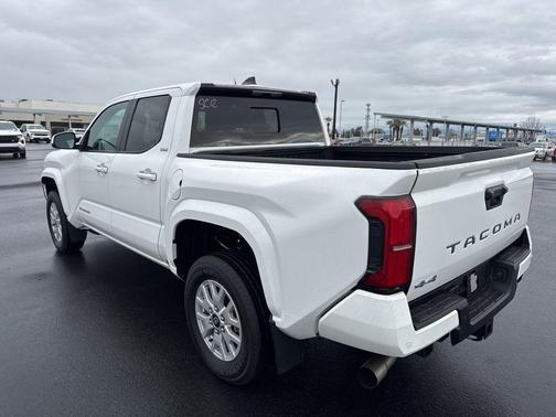 2024 Toyota Tacoma SR5