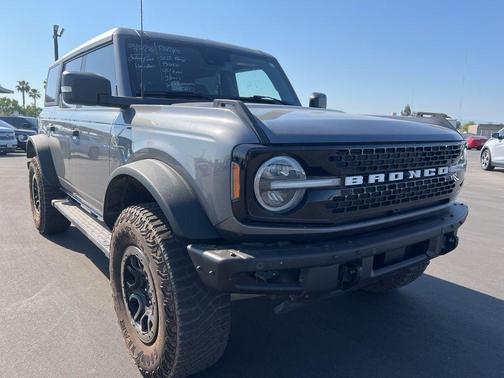 Gray Metallic 2022 Ford Bronco Wildtrak