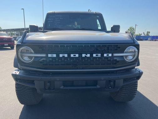 Gray Metallic 2022 Ford Bronco Wildtrak