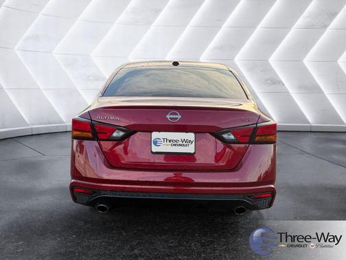 2023 Nissan Altima 2.5 SR