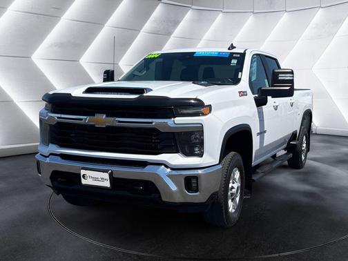 Summit White 2024 Chevrolet Silverado 2500 LT