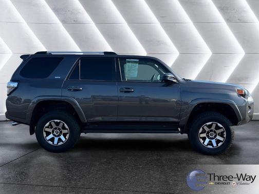 2020 Toyota 4Runner SR5