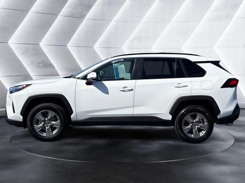 Summit White 2025 Toyota RAV4 XLE