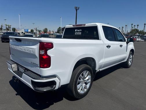Summit White 2024 Chevrolet Silverado 1500 Custom