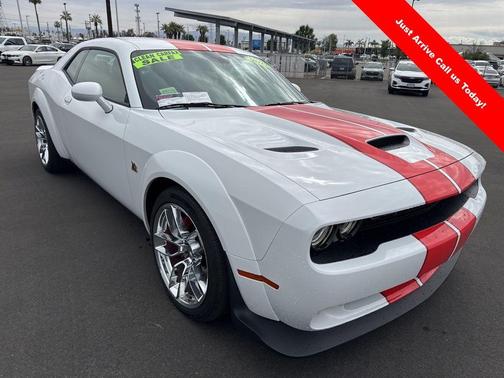 White Knuckle Clearcoat 2022 Dodge Challenger R/T Scat Pack