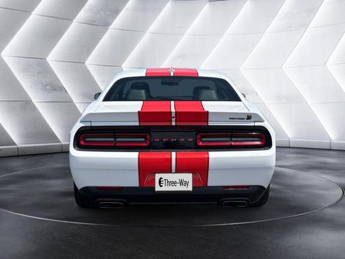 White Knuckle Clearcoat 2022 Dodge Challenger R/T Scat Pack