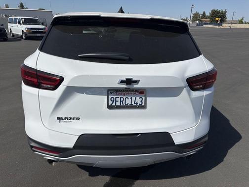 Summit White 2023 Chevrolet Blazer 2LT