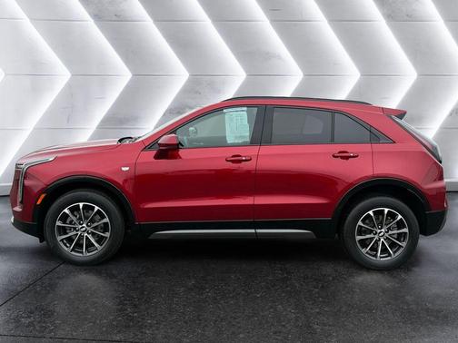 2024 Cadillac XT4 Sport