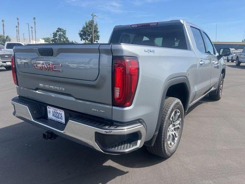 Sterling 2025 GMC Sierra 1500 SLT