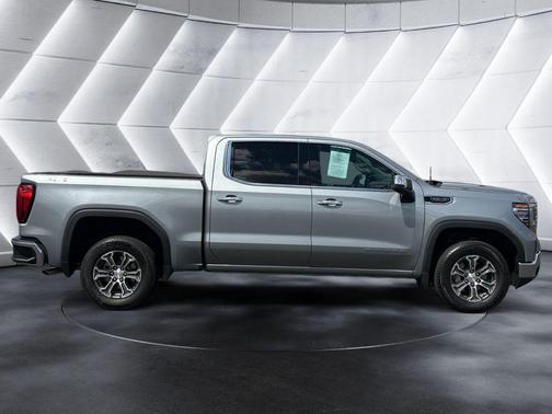 Sterling 2025 GMC Sierra 1500 SLT