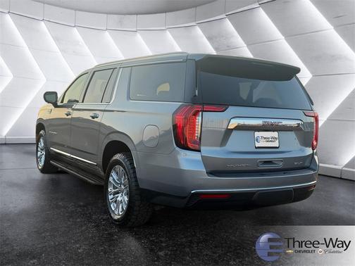 2023 GMC Yukon XL SLT