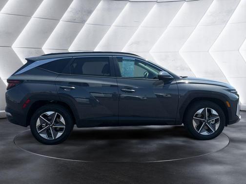 Gray 2025 Hyundai TUCSON SEL