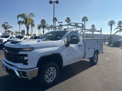Summit White 2026 Chevrolet Silverado 2500 WT