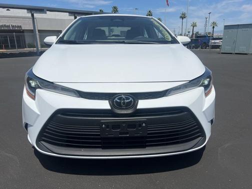 Ice 2023 Toyota Corolla LE