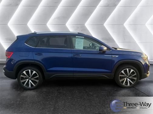 2024 Volkswagen Taos 1.5T SE