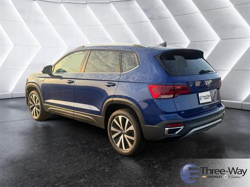 2024 Volkswagen Taos 1.5T SE