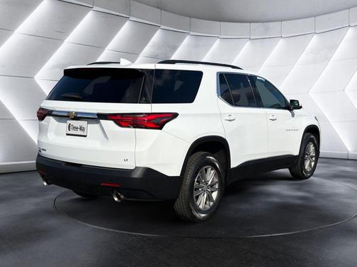 Summit White 2024 Chevrolet Traverse Limited LT Cloth