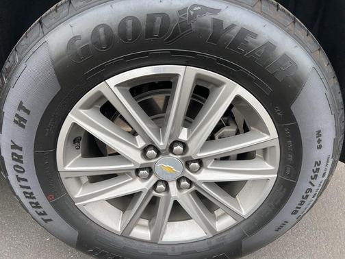 Summit White 2024 Chevrolet Traverse Limited LT Cloth