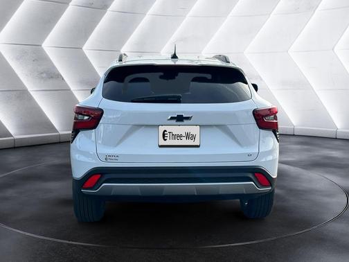 Summit White 2026 Chevrolet Trax LT