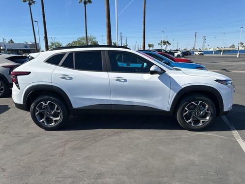 Summit White 2026 Chevrolet Trax LT