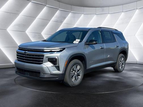 Sterling Gray Metallic 2026 Chevrolet Traverse LT
