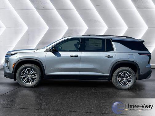 Sterling Gray Metallic 2026 Chevrolet Traverse LT