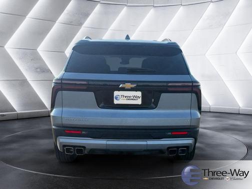 Sterling Gray Metallic 2024 Chevrolet Traverse LT