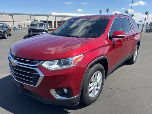 Cajun Red Tintcoat 2019 Chevrolet Traverse LT Cloth