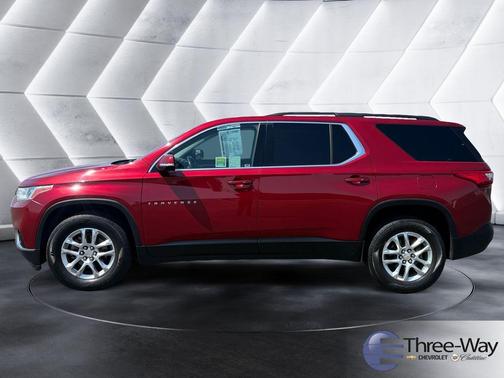 Cajun Red Tintcoat 2019 Chevrolet Traverse LT Cloth