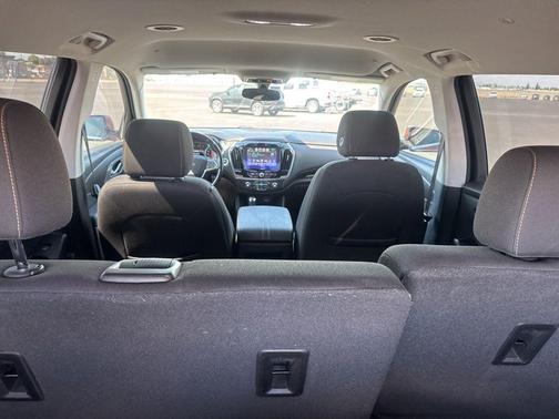 Cajun Red Tintcoat 2019 Chevrolet Traverse LT Cloth