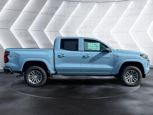 Metallic 2026 Chevrolet Colorado LT