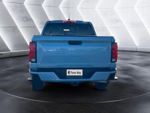 Metallic 2026 Chevrolet Colorado LT
