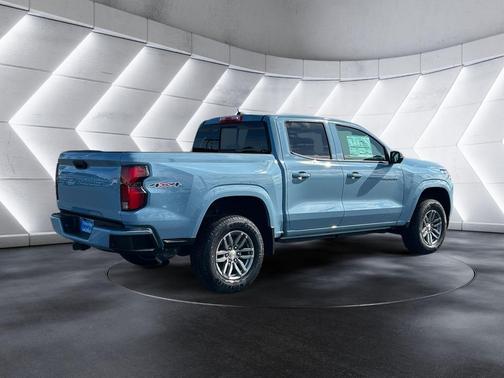 Metallic 2026 Chevrolet Colorado LT