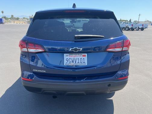 Blue Glow Metallic 2023 Chevrolet Equinox LS