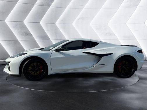 Arctic White 2026 Chevrolet Corvette Z06