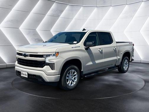 White Sand 2026 Chevrolet Silverado 1500 RST