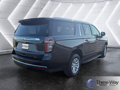 2024 Chevrolet Suburban LT